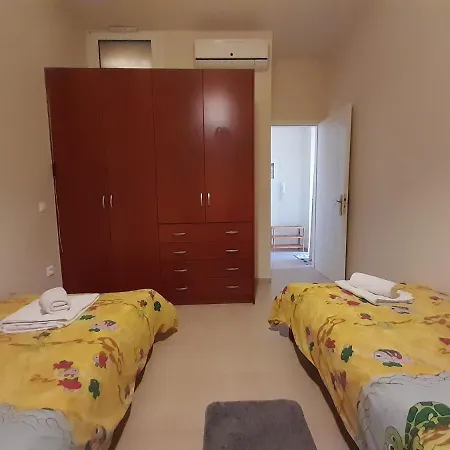 Cave D4 Holiday home Kiveri